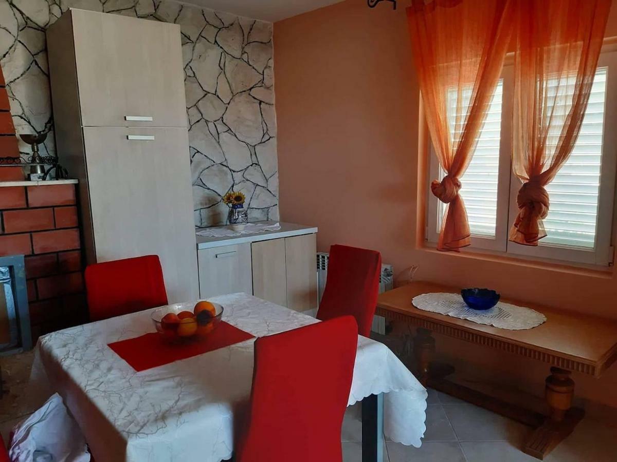 Apartman Lucija Trogir Ngoại thất bức ảnh