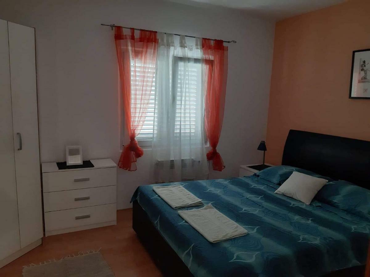 Apartman Lucija Trogir Ngoại thất bức ảnh