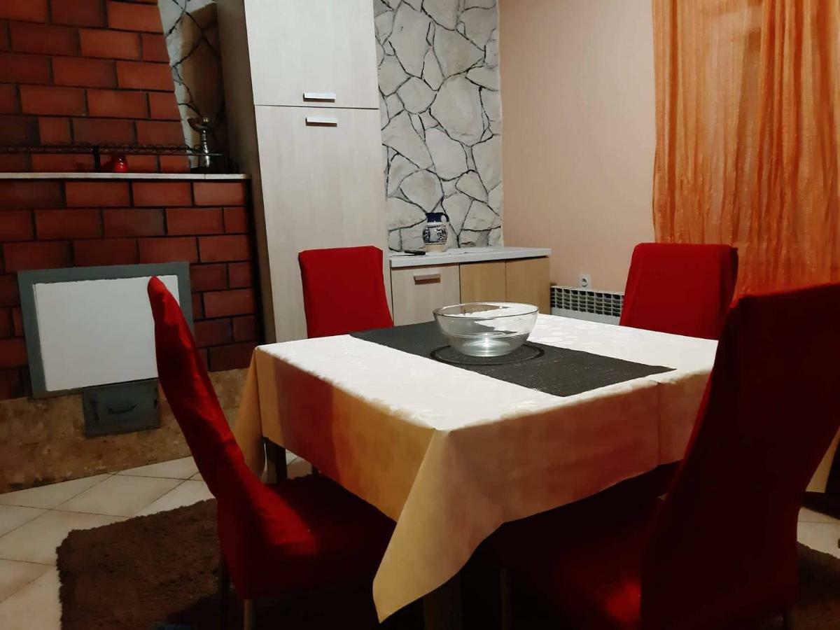 Apartman Lucija Trogir Ngoại thất bức ảnh